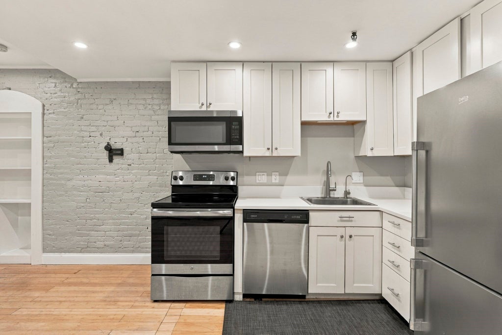 Photo of 25 Saint Stephen St #2, Boston, MA 02115 (MLS # 73595253)