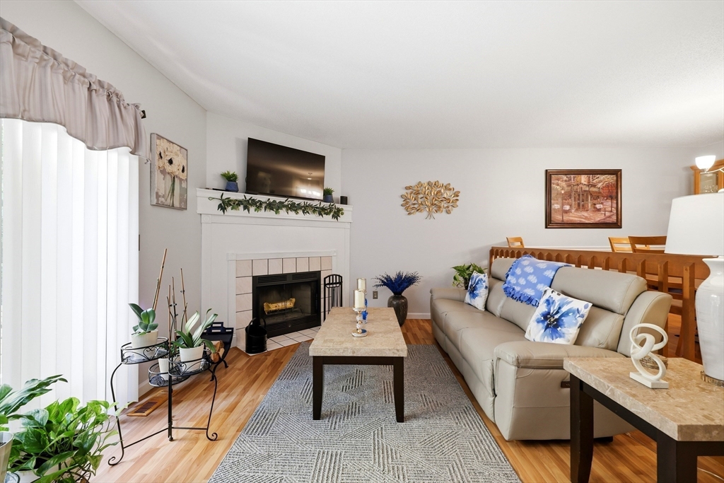 204 Brookfield Ln #204, Agawam, MA Photo #16