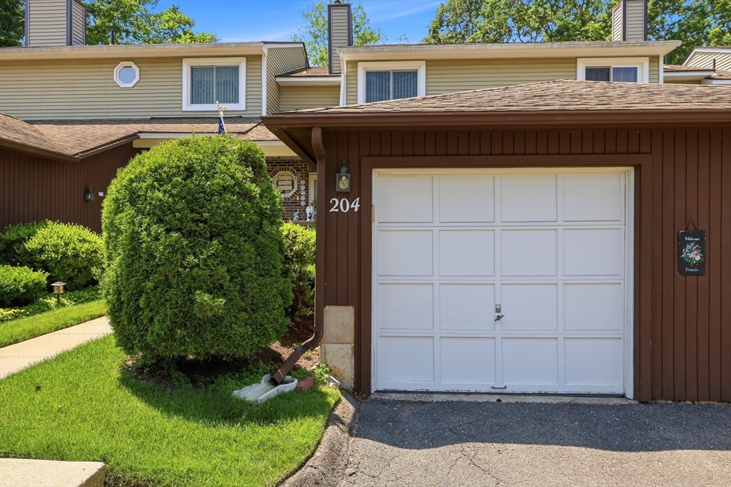 204 Brookfield Ln #204, Agawam, MA Photo #5