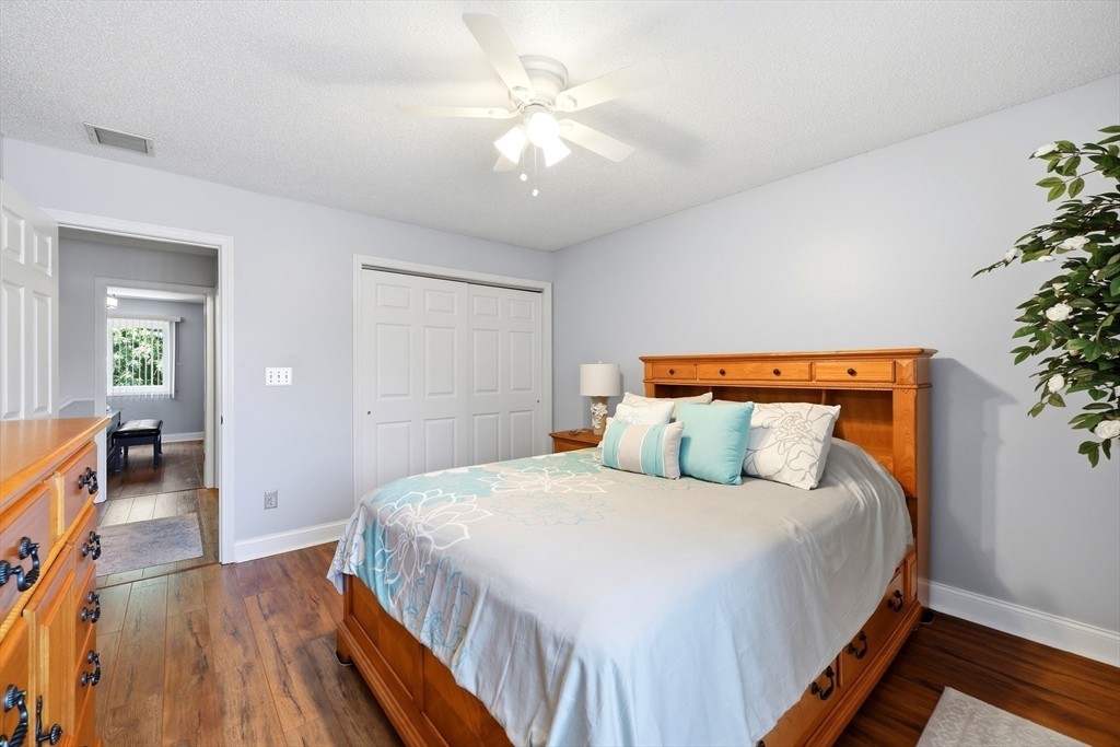 204 Brookfield Ln #204, Agawam, MA Photo #23