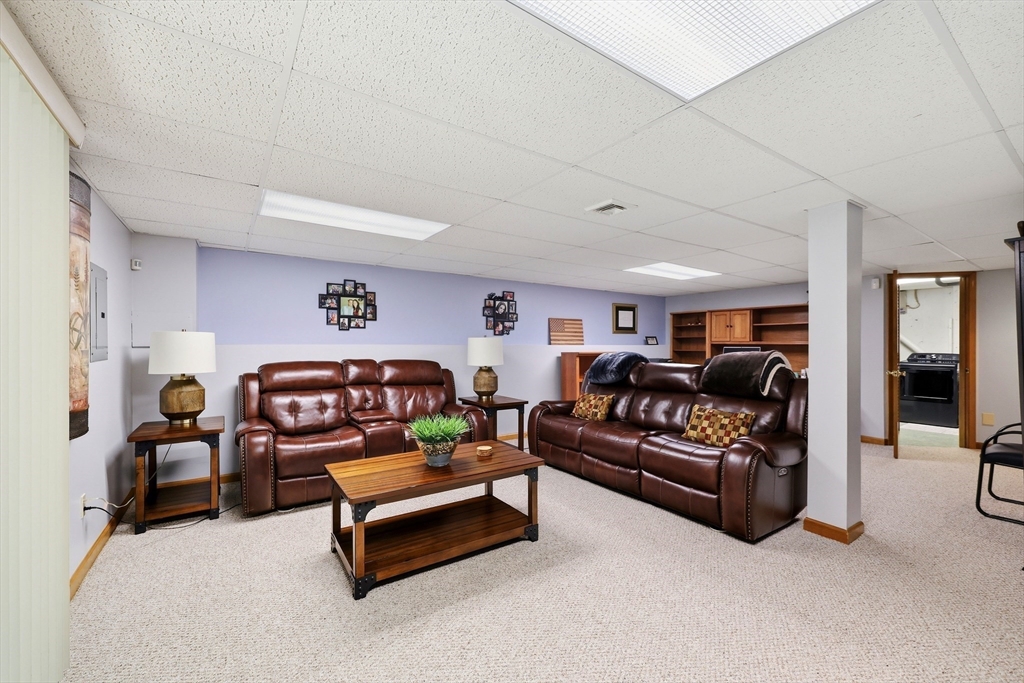 204 Brookfield Ln #204, Agawam, MA Photo #32