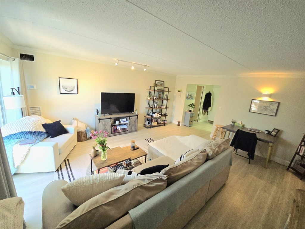 50 56 Broadlawn Park 509