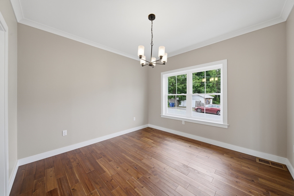 40 Ferncroft Rd