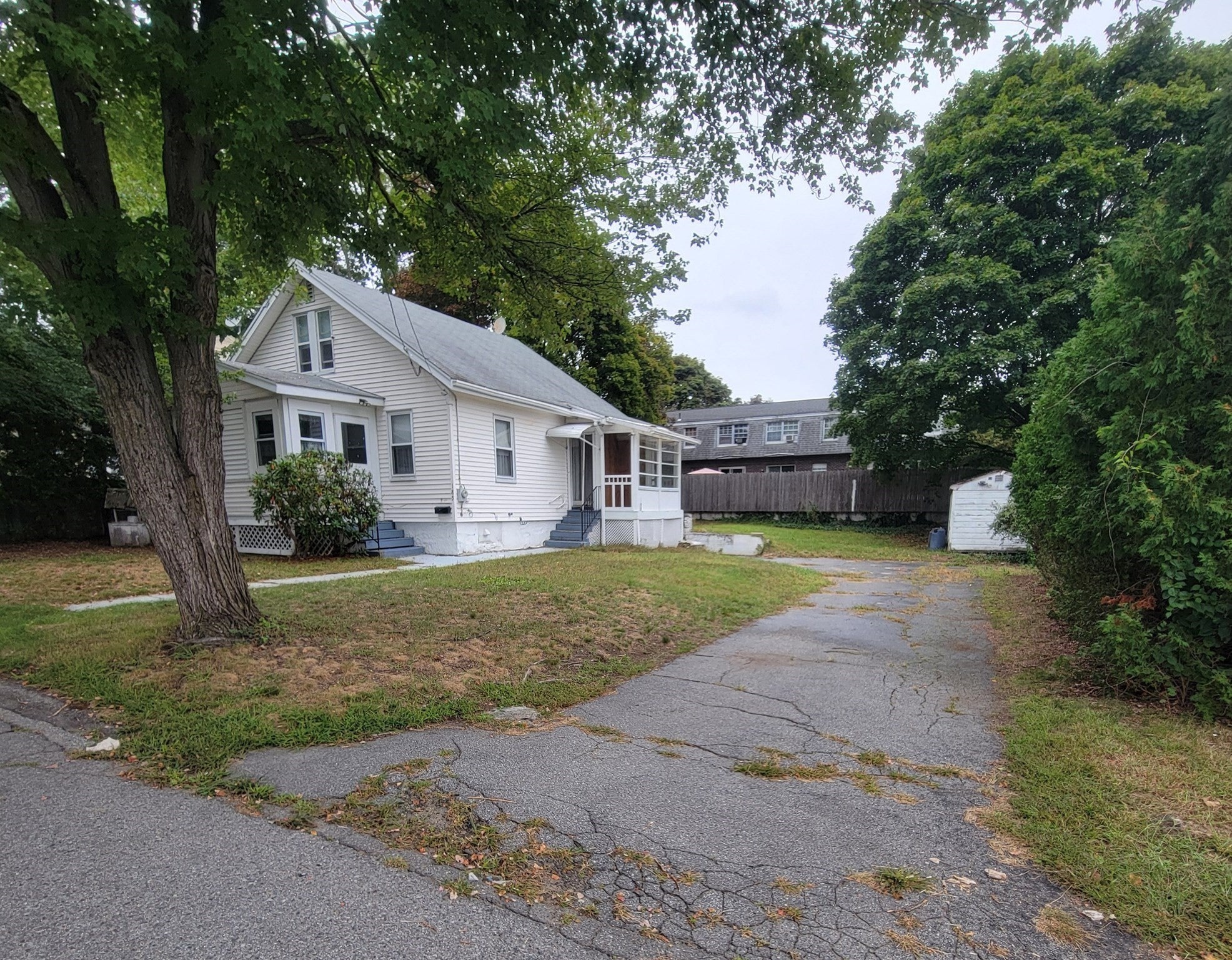 185 Dracut St, Lowell, MA, 185 Dracut St, Lowell, MA Photo #2