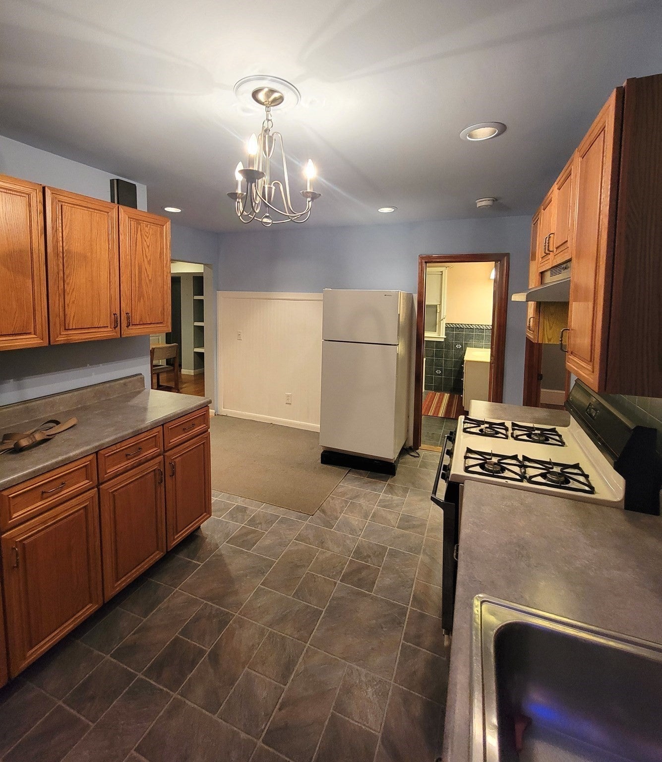 185 Dracut St, Lowell, MA, 185 Dracut St, Lowell, MA Photo #4