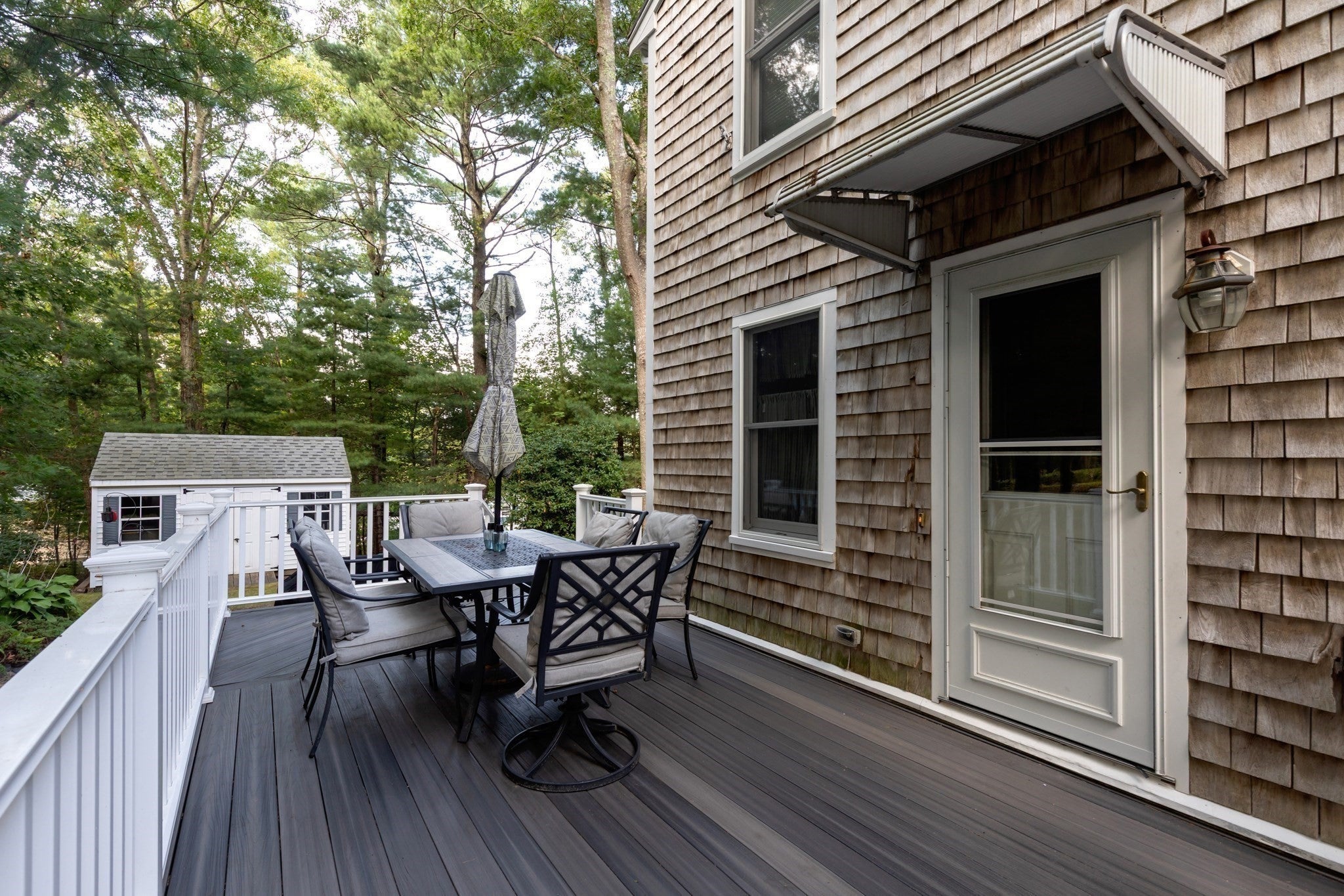 11 Lantern Ln