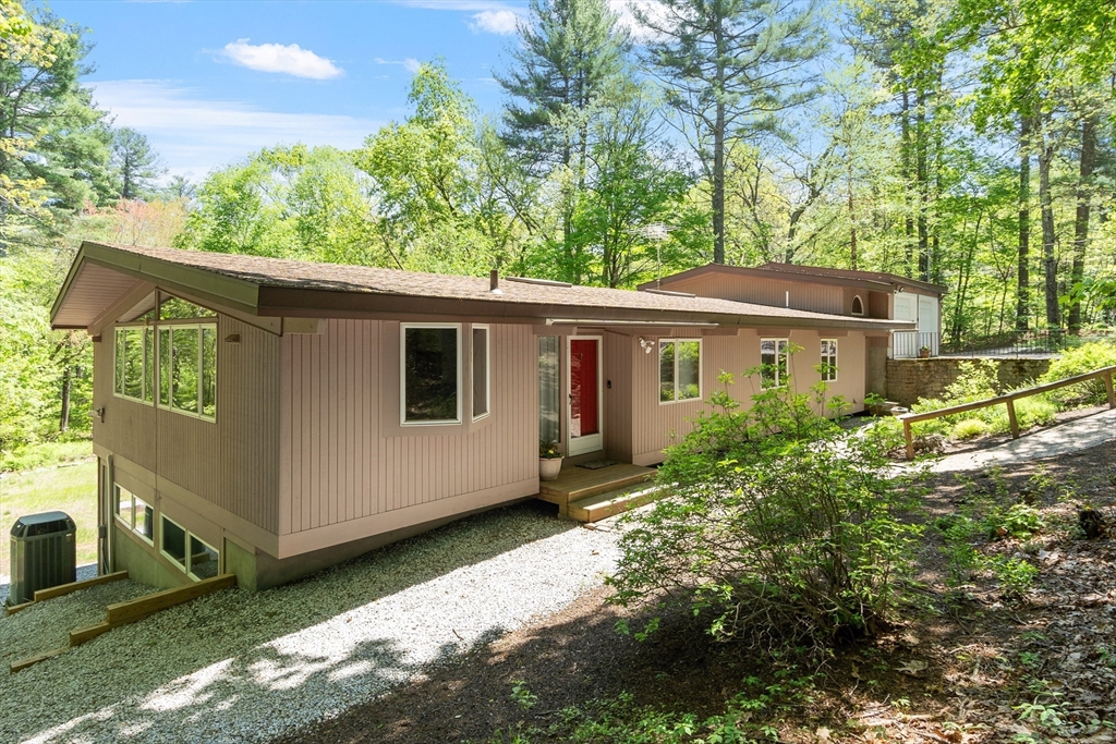 77 Temple Rd
