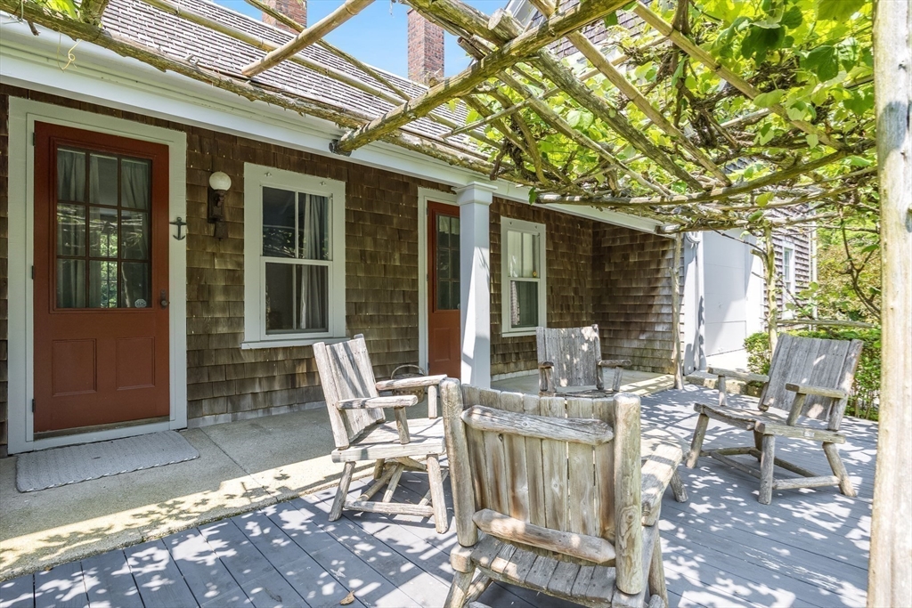 275 W Falmouth Hwy