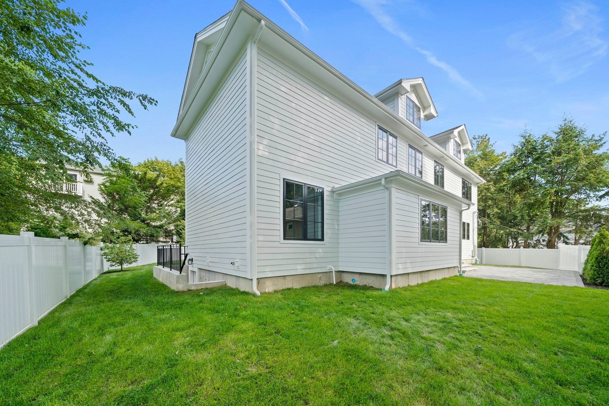 40 Bow Road, Newton, MA, 40 Bow Road, Newton, MA Photo #24