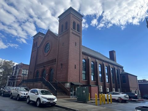 163 Chestnut St Chelsea MA 02150