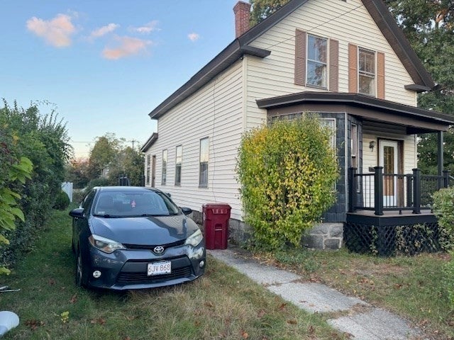 181 W London ST, Lowell, MA Photo #3