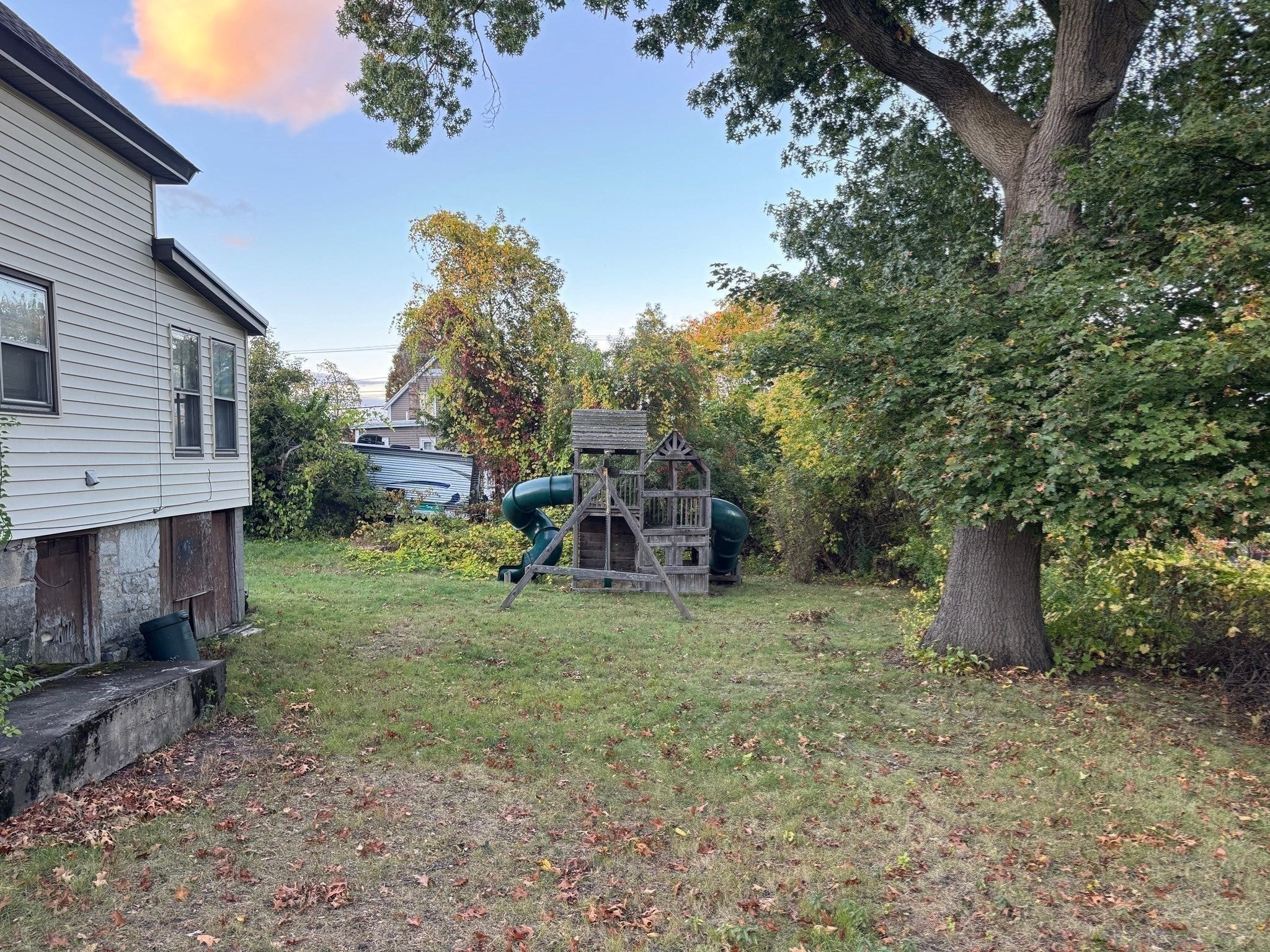 181 W London ST, Lowell, MA Photo #35