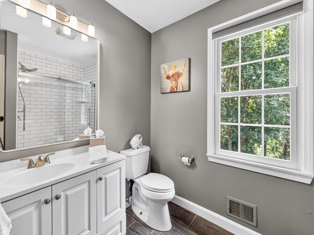 16 Wadsworth Rd, Ashland, MA Photo #21