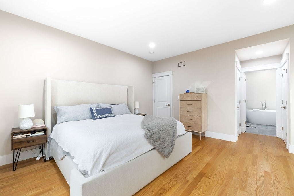 7 Whitman St #1, Somerville, MA Photo #17