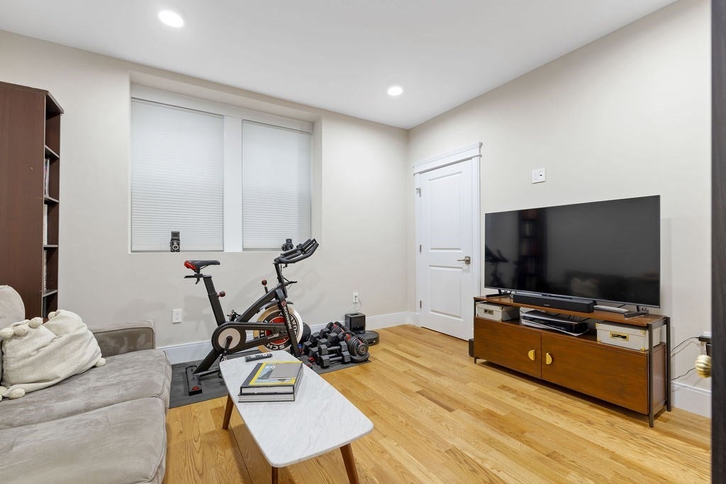 7 Whitman St #1, Somerville, MA Photo #9