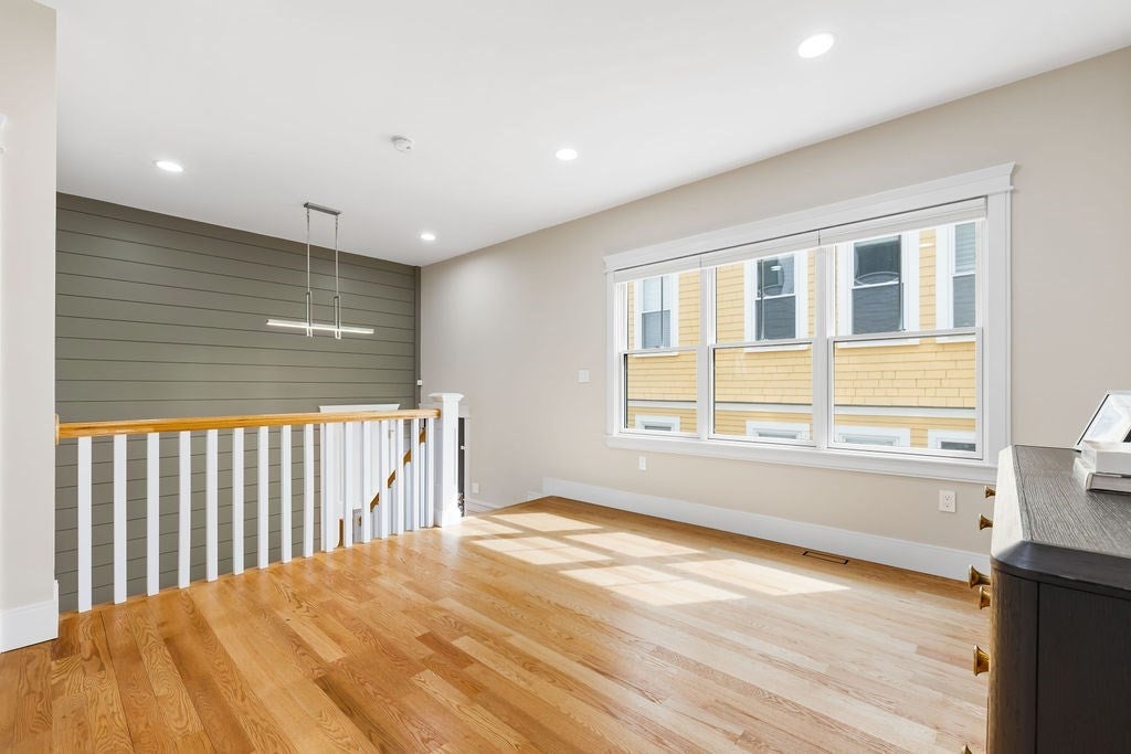 7 Whitman St #1, Somerville, MA Photo #12