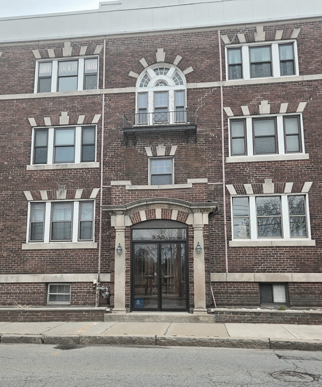 229 Washington Ave 3A