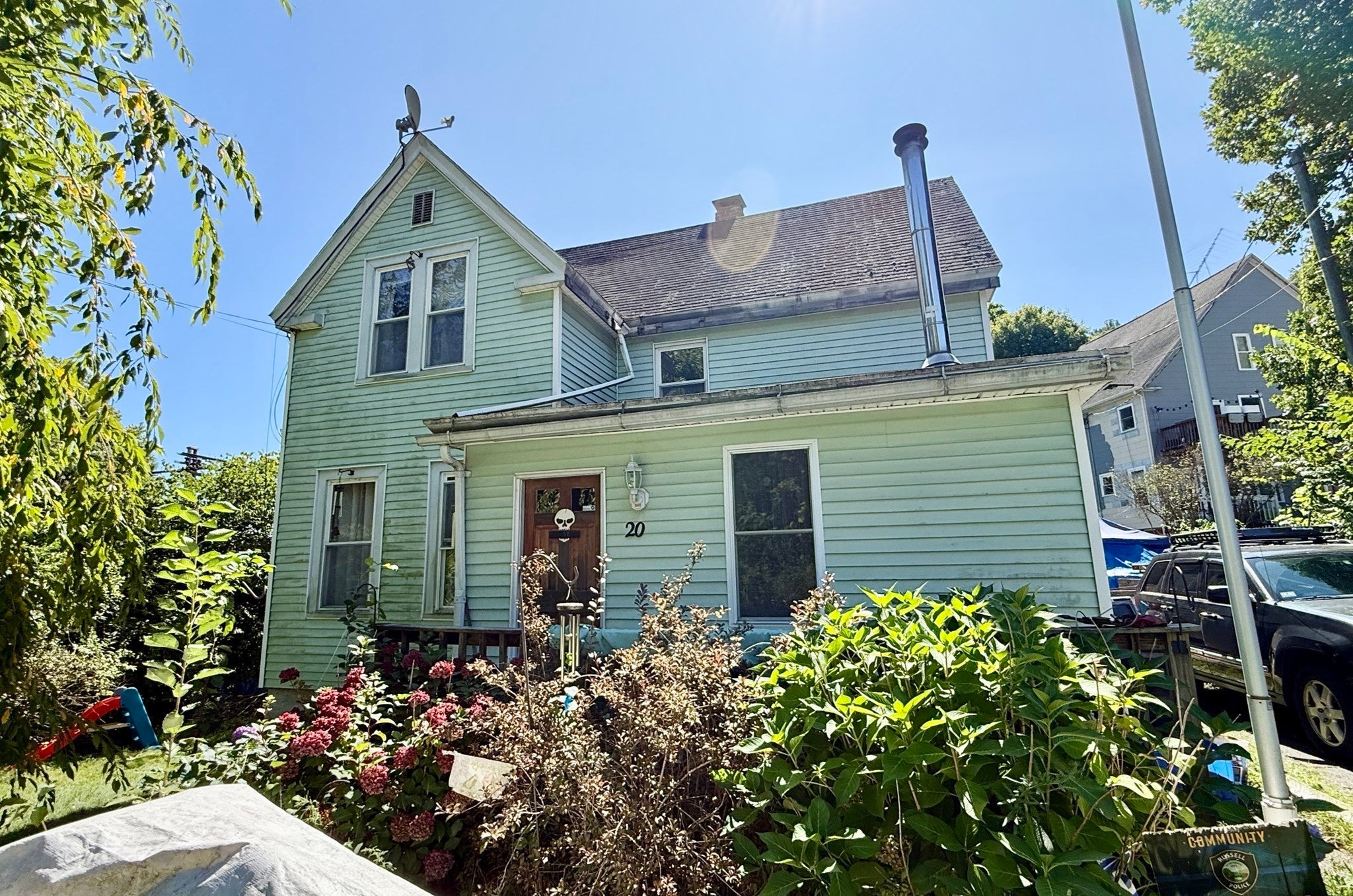 Photo of 20 Bridge St, Russell, MA