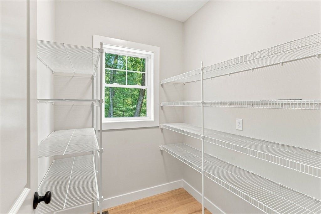 4 White Court, Douglas, MA Photo #14