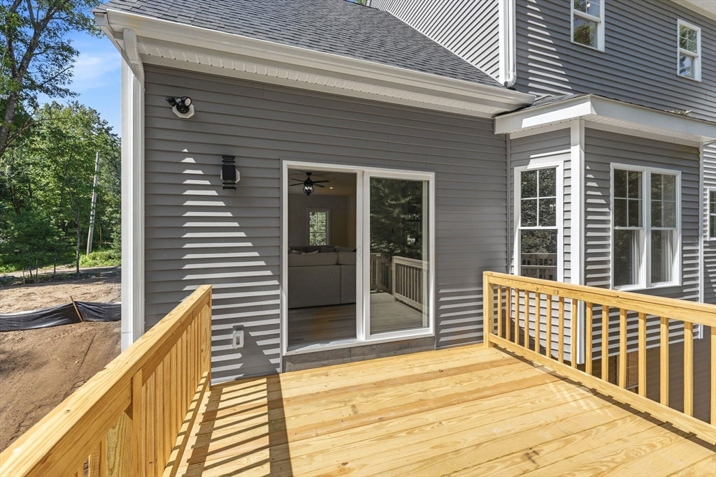 4 White Court, Douglas, MA Photo #38
