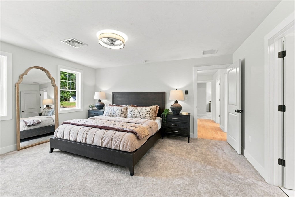 4 White Court, Douglas, MA Photo #24