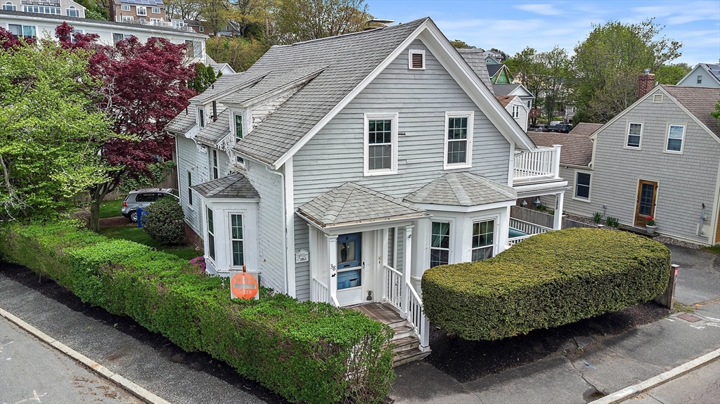 38 Puritan Rd