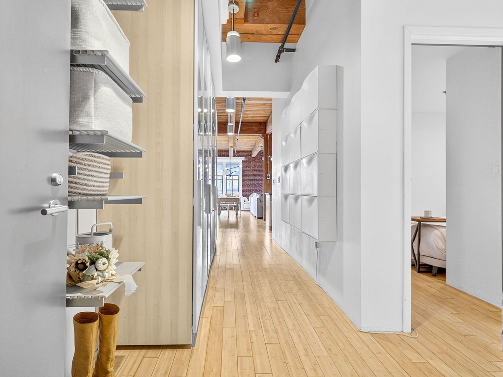 9 West Broadway 508