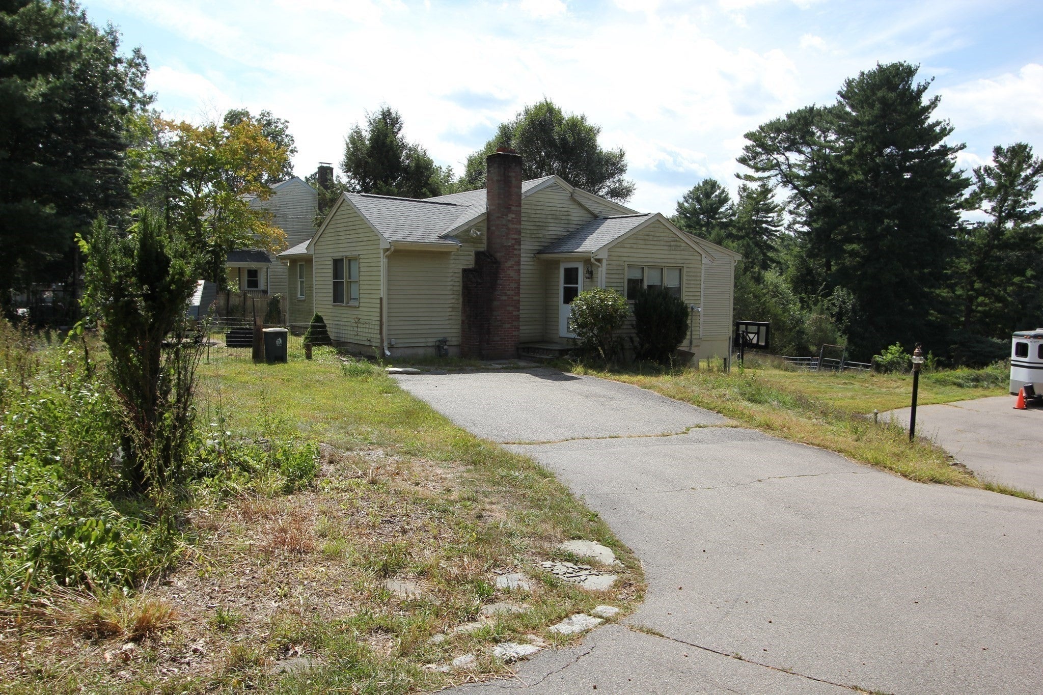 163 Farm St #1, Millis, MA Photo #1