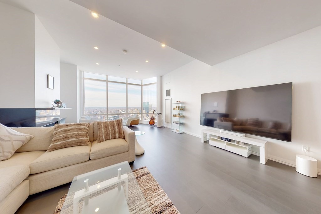 1 Franklin St PH1F