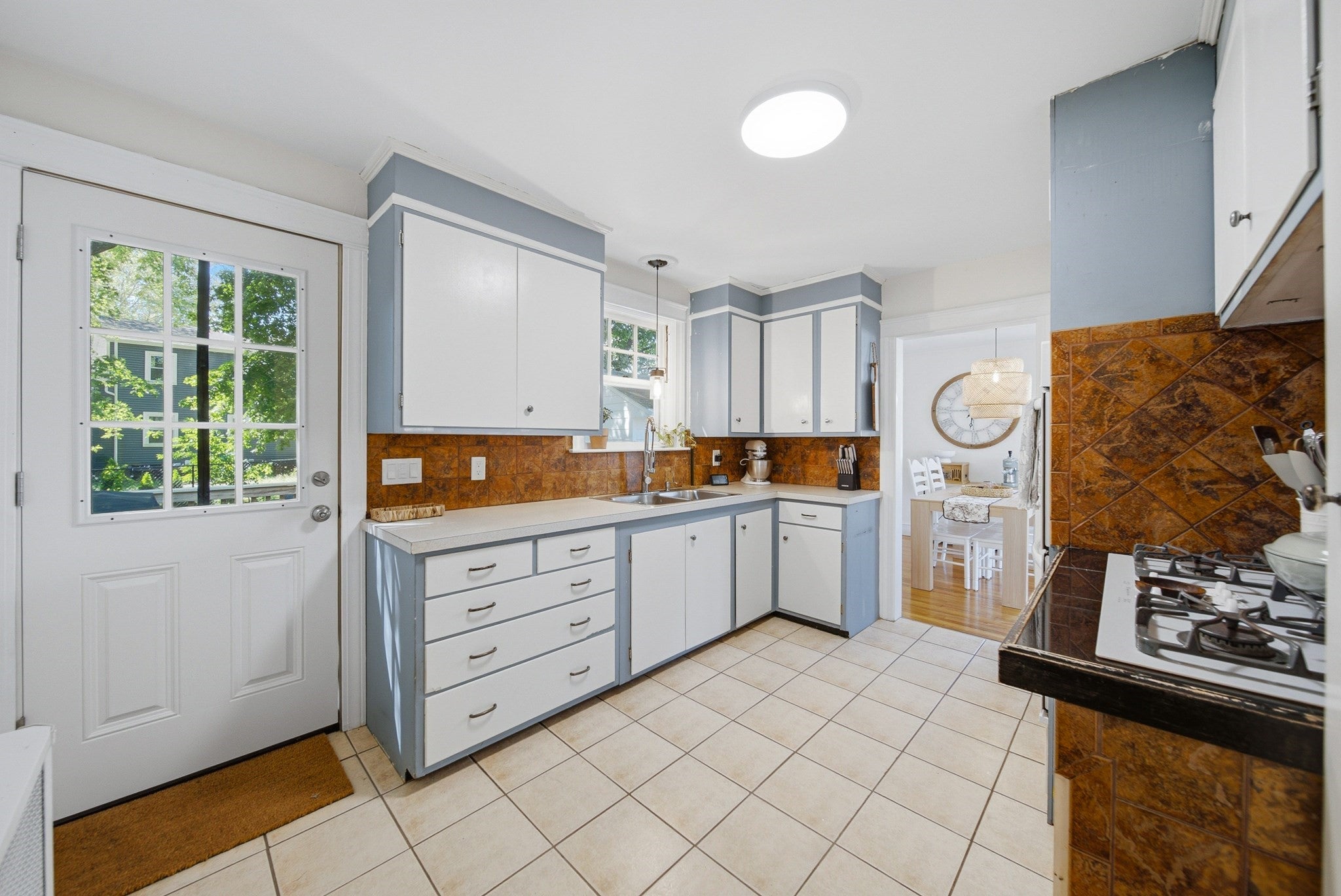 283 Longhill Ave, Somerset, MA Photo #11