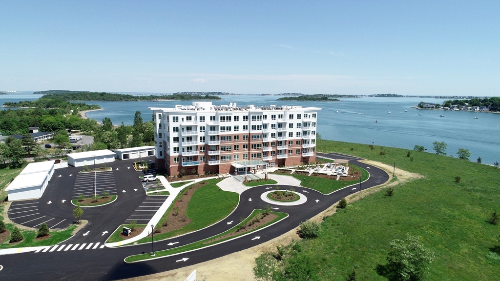 130 Broad Reach 504