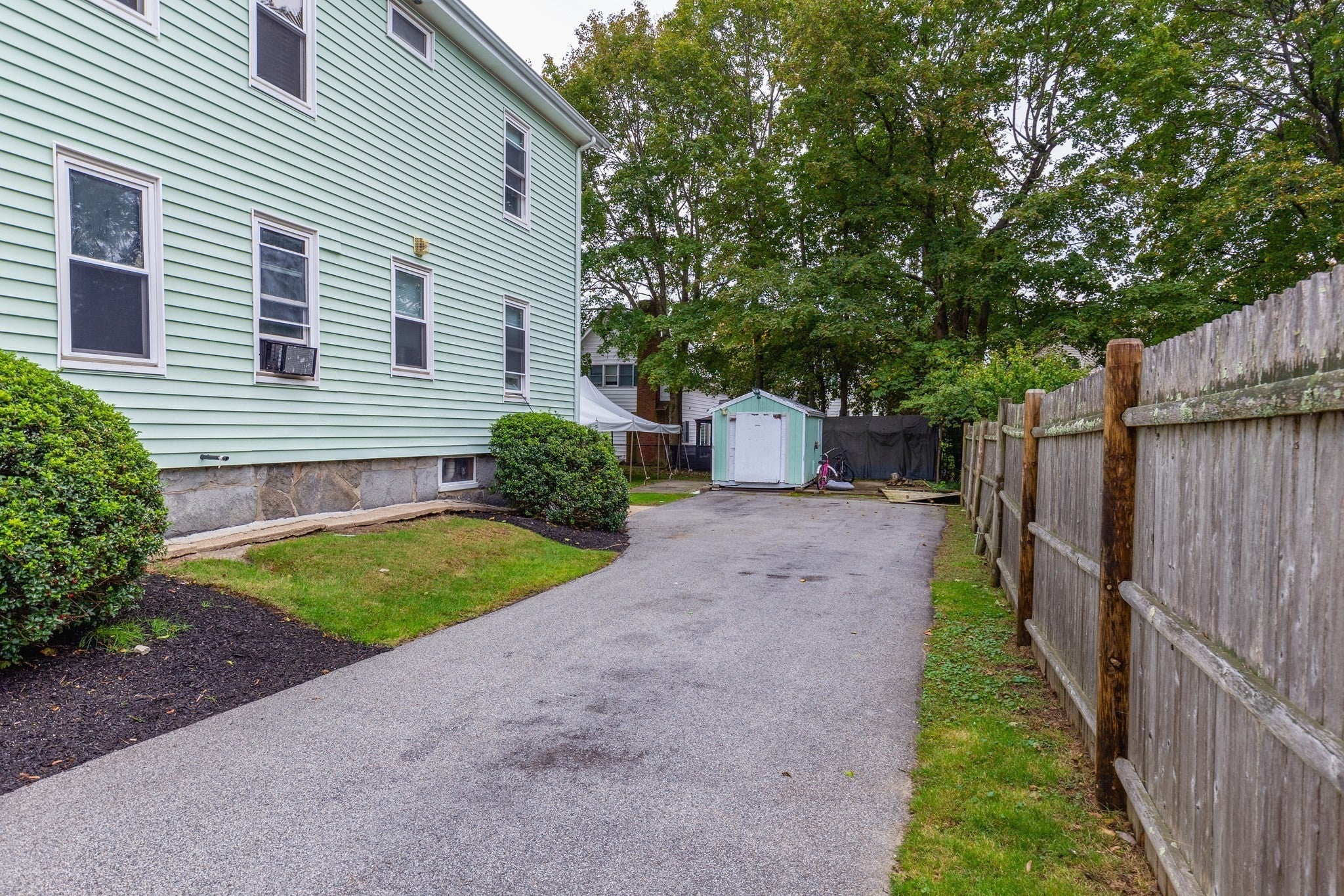 32 Carleton St