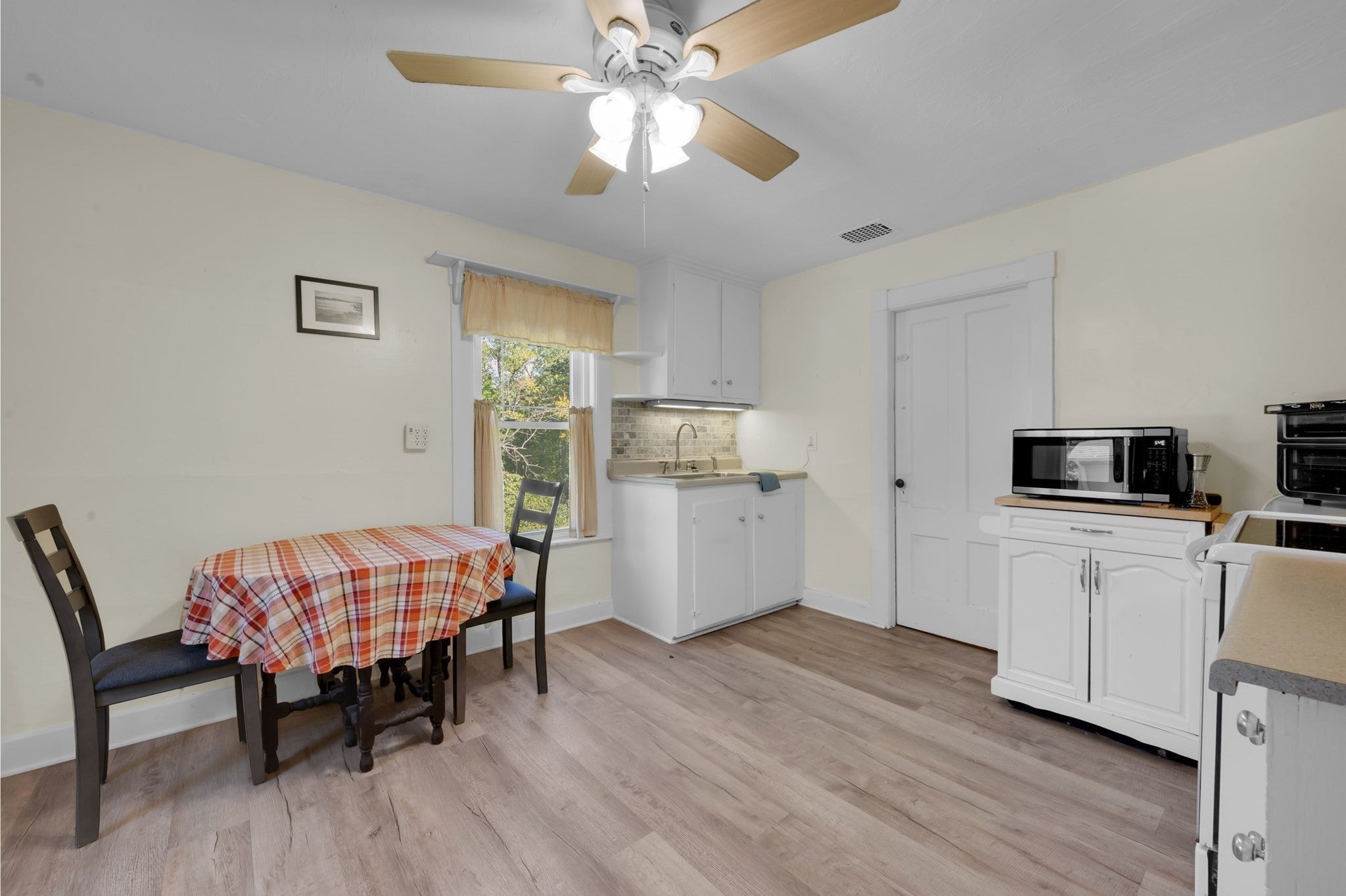 198-200 Southbridge Rd, Dudley, MA, 198-200 Southbridge Rd, Dudley, MA Photo #8