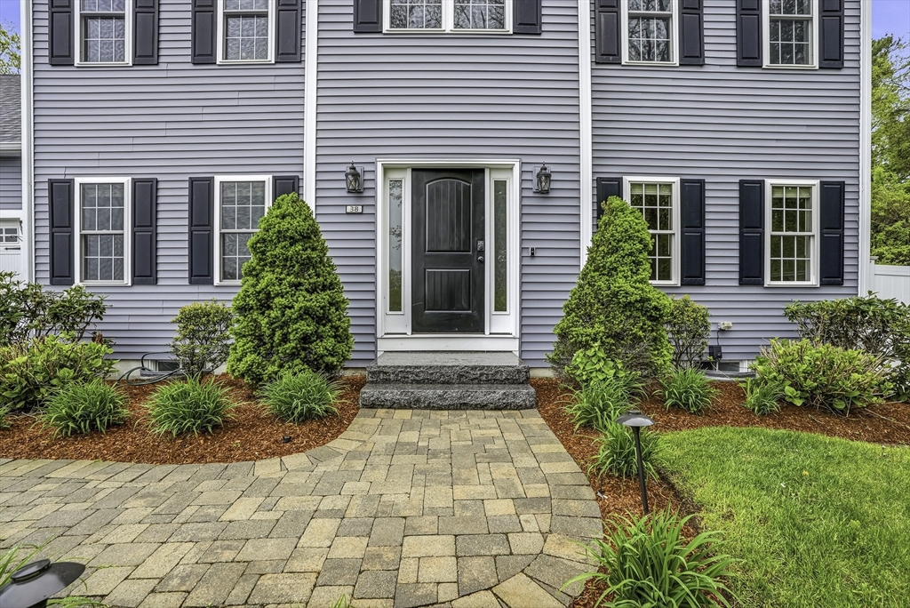 38 Gikas Ln