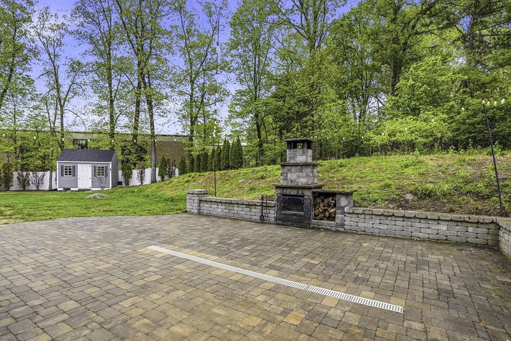 38 Gikas Ln
