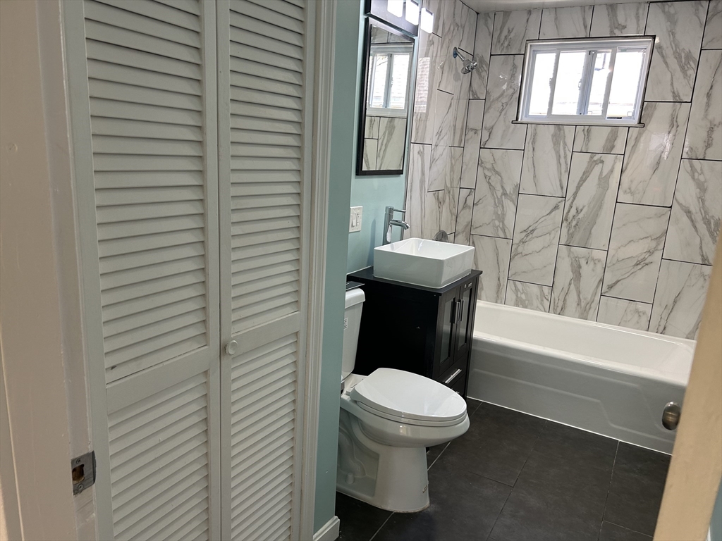 129 Stanwood Street 2 - Photo 3