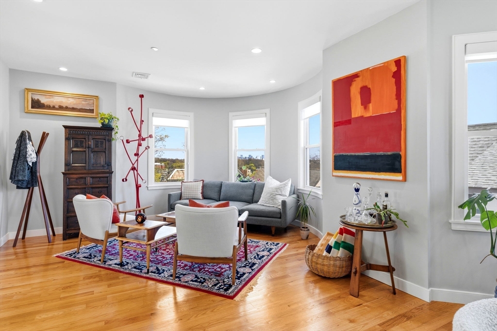 62 Saint Rose St #3, Boston, MA Photo #10