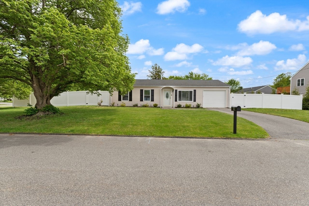 8 Viking Drive
