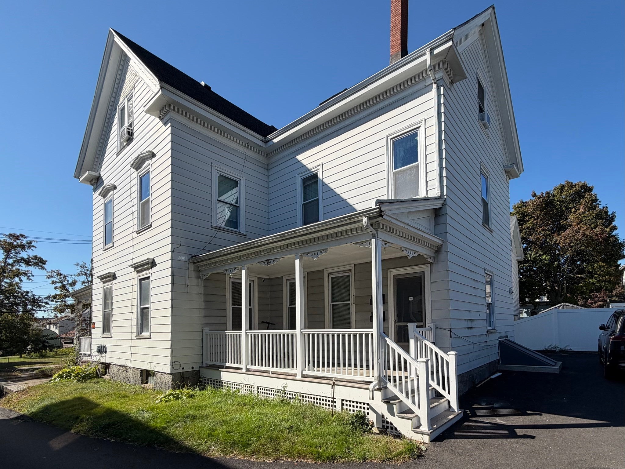 11 Warren St #1, Peabody, MA Photo #2