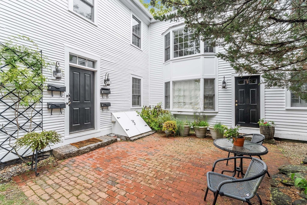 15 High Street D