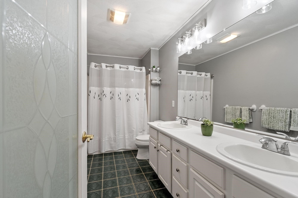 33 Highland Avenue, Saugus, MA Photo #24