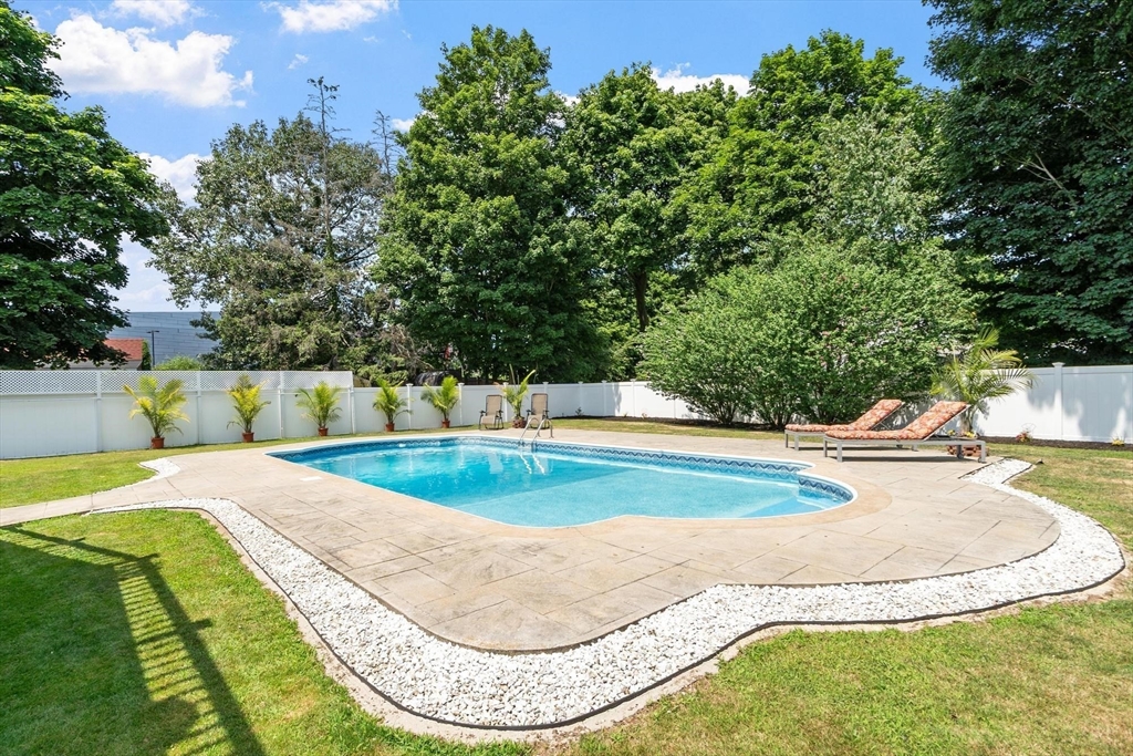 33 Highland Avenue, Saugus, MA Photo #28