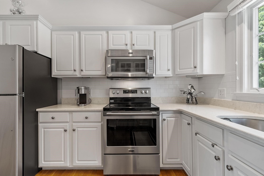 33 Highland Avenue, Saugus, MA Photo #6