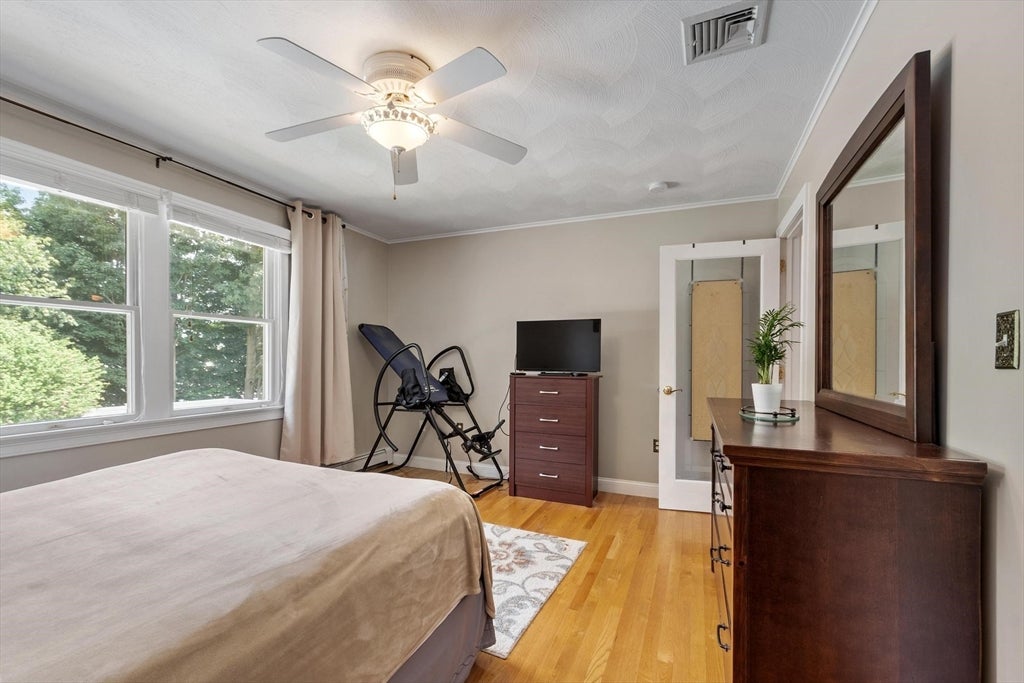 33 Highland Avenue, Saugus, MA Photo #13