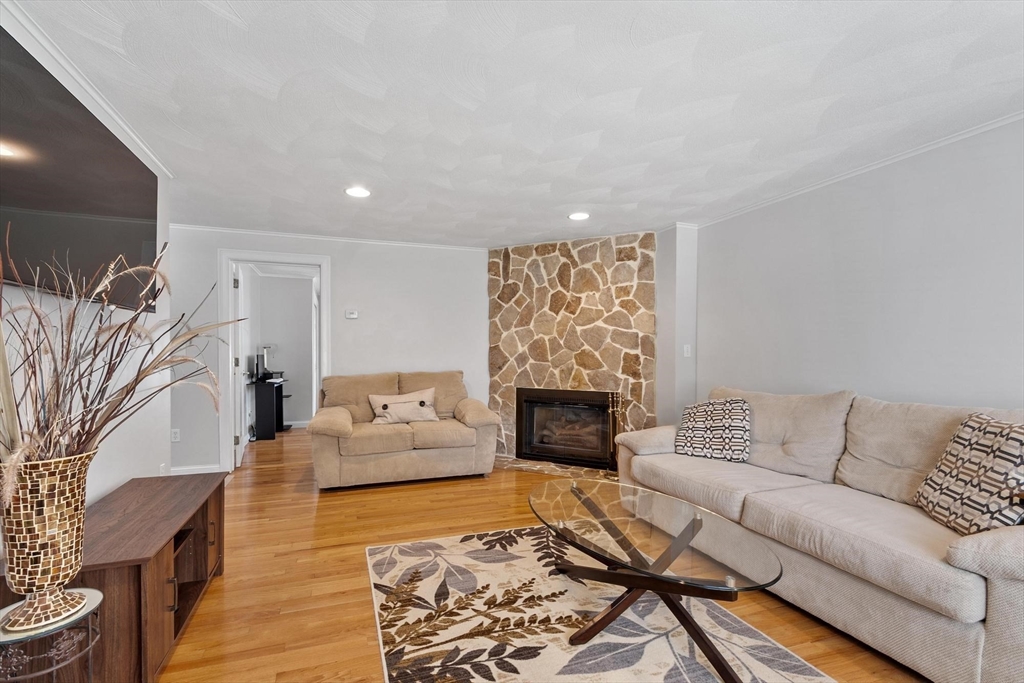 33 Highland Avenue, Saugus, MA Photo #11