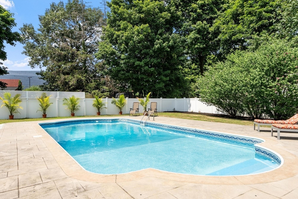 33 Highland Avenue, Saugus, MA Photo #29