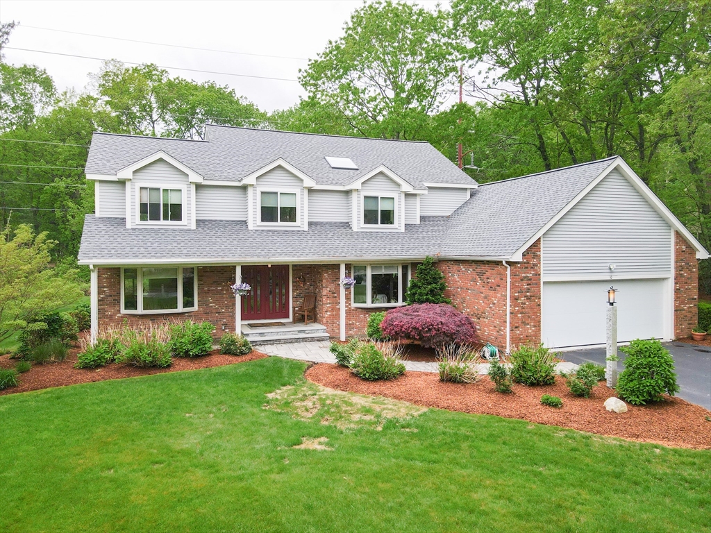10 Grover Rd