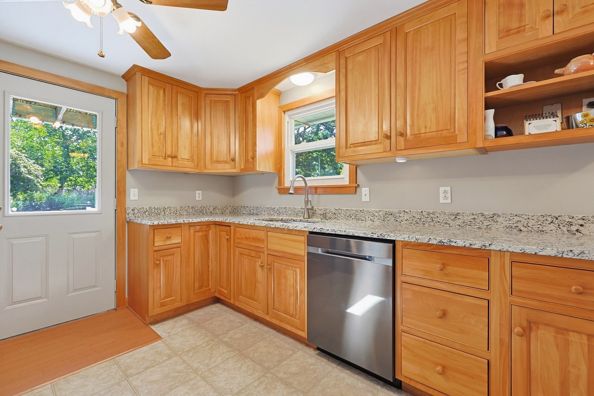 73 Hickory Rd, Attleboro, MA, 73 Hickory Rd, Attleboro, MA Photo #15