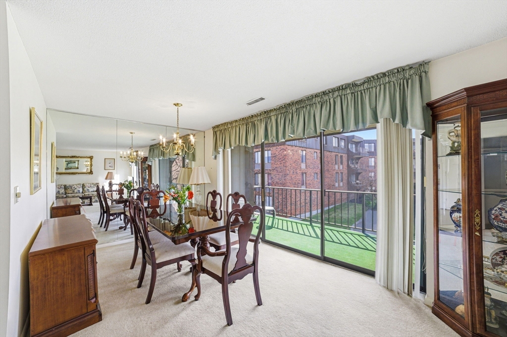 1002 Paradise Rd 3P