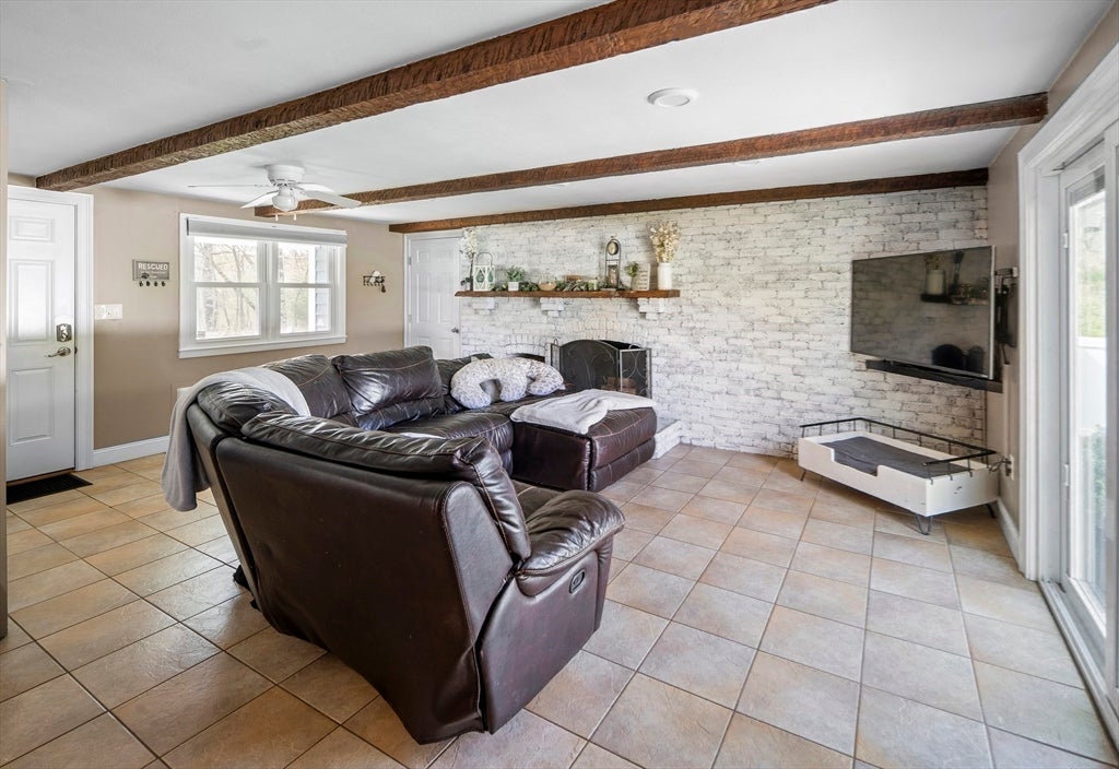 118 North St, Grafton, MA Photo #24